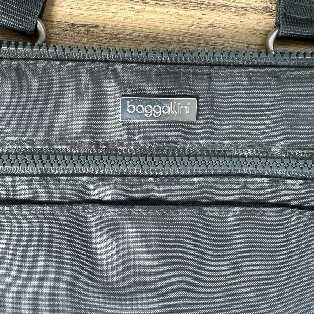 Baggallini Dark Gray Nylon Crossbody Shoulder Strap Medium Travel Bag - Picture 3 of 6